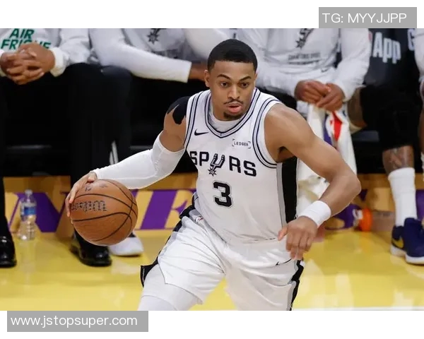 2013年马刺与步行者激战回顾:经典对决与精彩瞬间分析